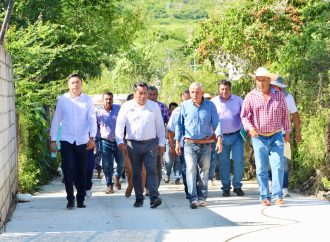 Se inaugura obra de pavimentación con concreto hidráulico en la comunidad de La Era.