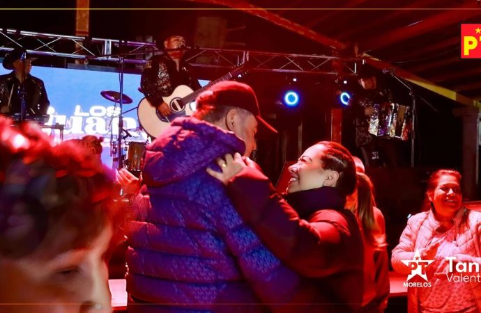 Trabajar por la gente, es el verdadero espíritu navideño, afirmó la líder del PT, Tania Valentina Rodríguez Ruiz.