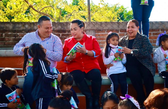 LLEVA DIPUTADA TANIA VALENTINA EL PROGRAMA “NUTRIENDO FAMILIAS” A NIÑAS Y NIÑOS DE LA COLONIA LAGUNILLA