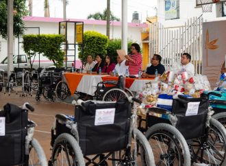 DIF DE AXOCHIAPAN Y MARCO CUATE LLEVAN A CABO ENTREGA DE APOYOS FUNCIONALES