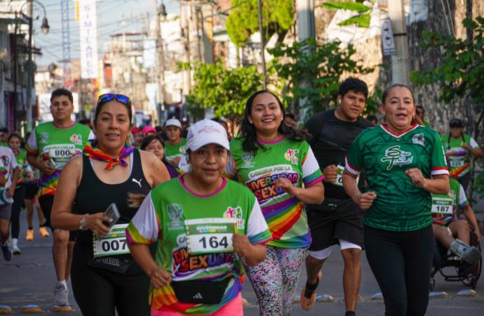 REALIZA DIF EMILIANO ZAPATA CARRERA POR LA DIVERSIDAD SEXUAL Y RECORRIDO ARCOÍRIS