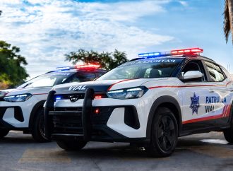 FORTALECE AXOCHIAPAN SU ESTRATEGIA DE SEGURIDAD CON LA ENTREGA DE NUEVAS PATRULLAS